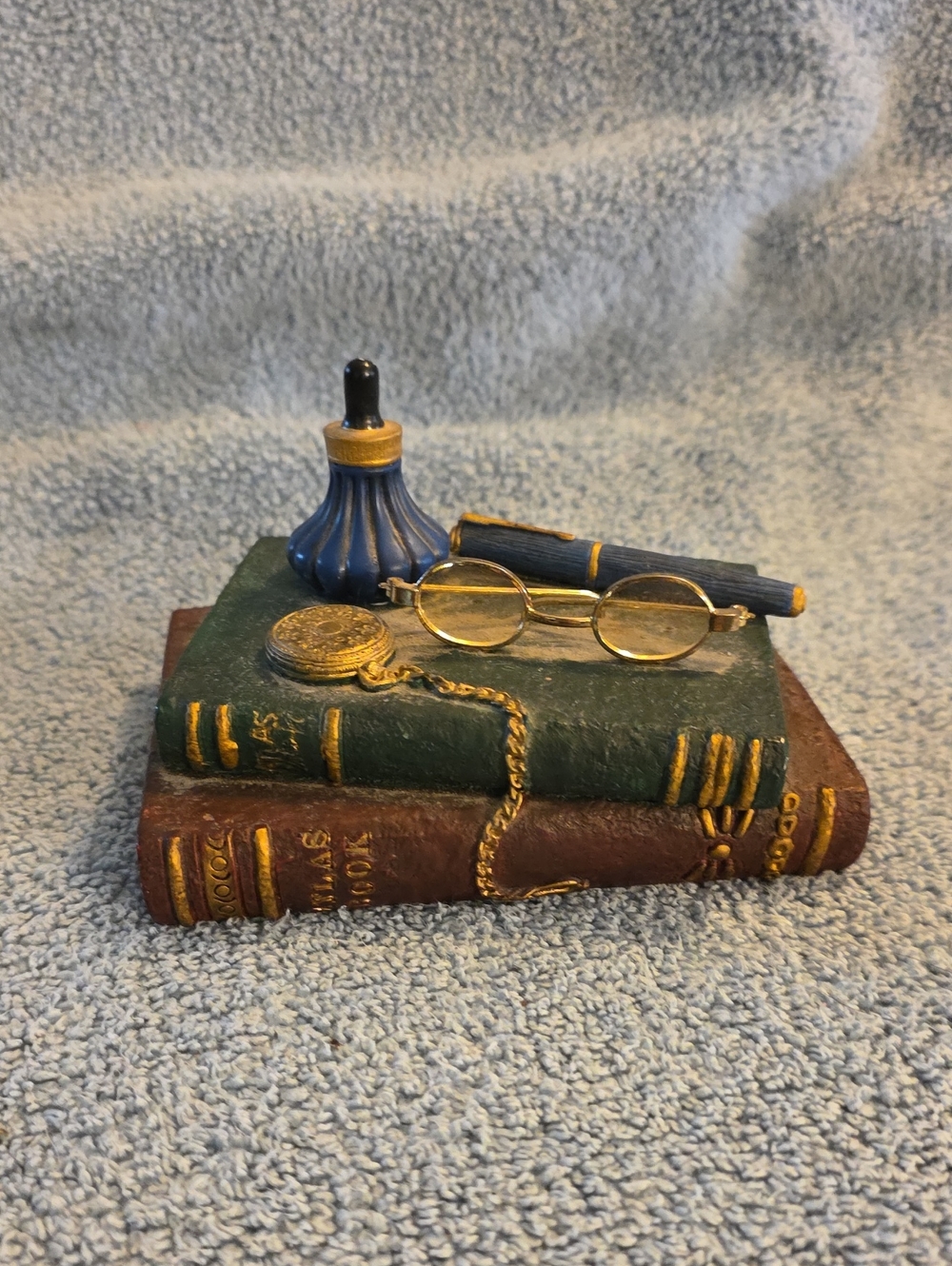 Vintage-Style Men's Reading Glasses with Gold Frame - Blue Accents